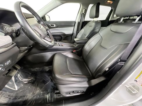 Used 2022 Jeep Compass Latitude w/ Sun and Sound Group image 21