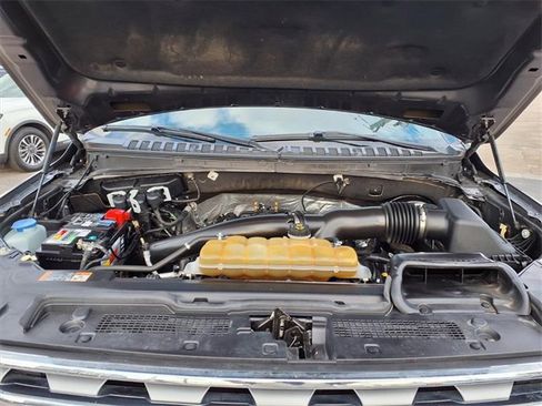 Used 2021 Ford Expedition Max Limited image 3