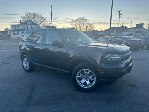 Used 2021 Ford Bronco Sport image 2