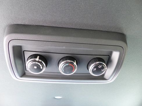 Used 2019 Dodge Grand Caravan SXT FWD image 38