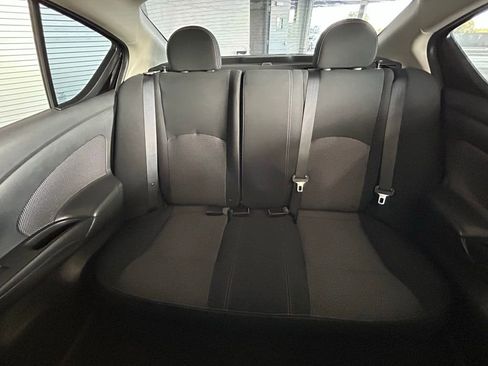 Used 2016 Nissan Versa SV image 13