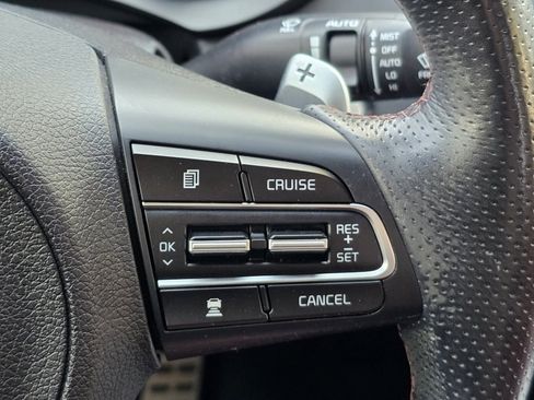 Used 2019 Kia Stinger GT2 AWD/4WD image 12