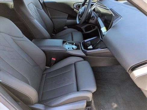 Used 2025 BMW X3 xDrive30i w/ Premium Package image 22