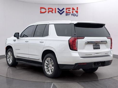 Used 2021 GMC Yukon SLT w/ SLT Luxury Plus Package image 3