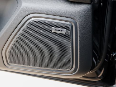 Certified 2026 Porsche Macan AWD/4WD image 22