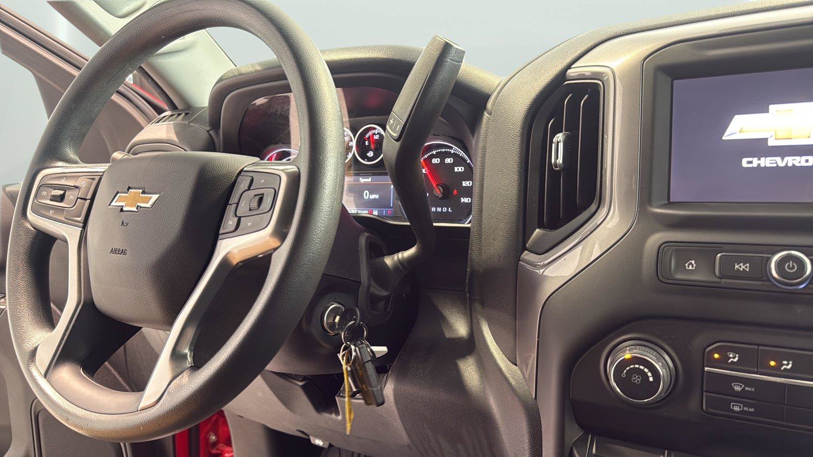 Used 2022 Chevrolet Silverado 2500 Custom w/ Custom Value Package AWD/4WD image 32