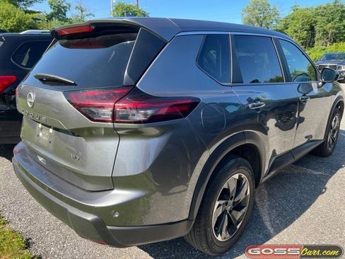Used 2026 Nissan Rogue SV AWD/4WD image 3