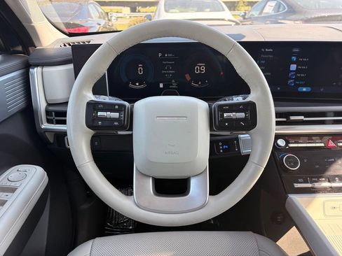 Used 2025 Hyundai Santa Fe SEL FWD image 14