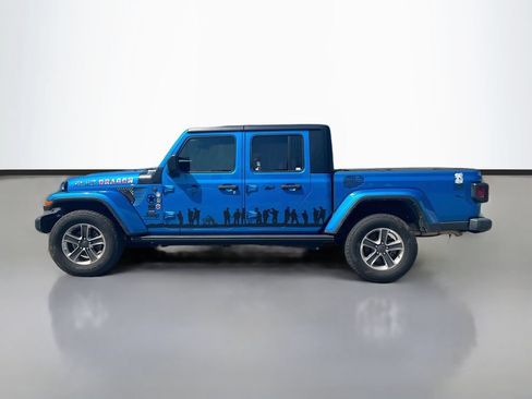 Used 2023 Jeep Gladiator Sport AWD/4WD image 6