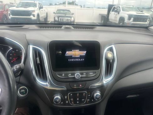 Used 2022 Chevrolet Equinox LT AWD/4WD image 11