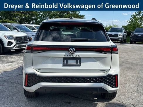 New 2026 Volkswagen Tiguan SE R-Line AWD/4WD image 6