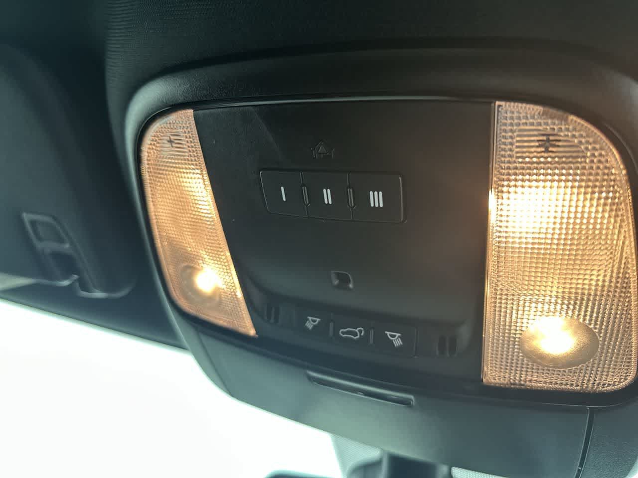Used 2025 Dodge Durango GT AWD/4WD image 30