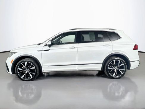 Used 2024 Volkswagen Tiguan SEL R-Line AWD/4WD image 3