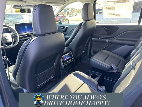 New 2026 Lincoln Aviator Premiere image 23