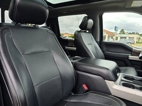 Used 2017 Ford F250 Lariat w/ Lariat Ultimate Package AWD/4WD image 11