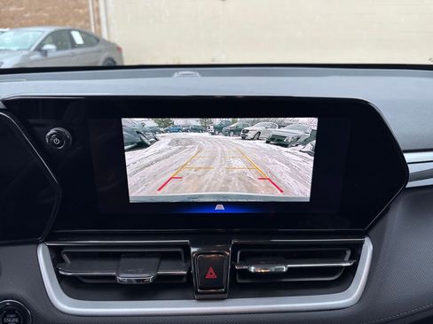 Used 2025 Chevrolet TrailBlazer LT image 17