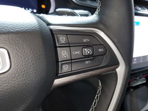 Used 2022 Jeep Grand Cherokee L Limited w/ MOPAR Finishing Package image 16