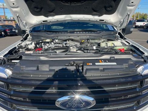 New 2026 Ford F250 Platinum w/ FX4 Off-Road Package image 39