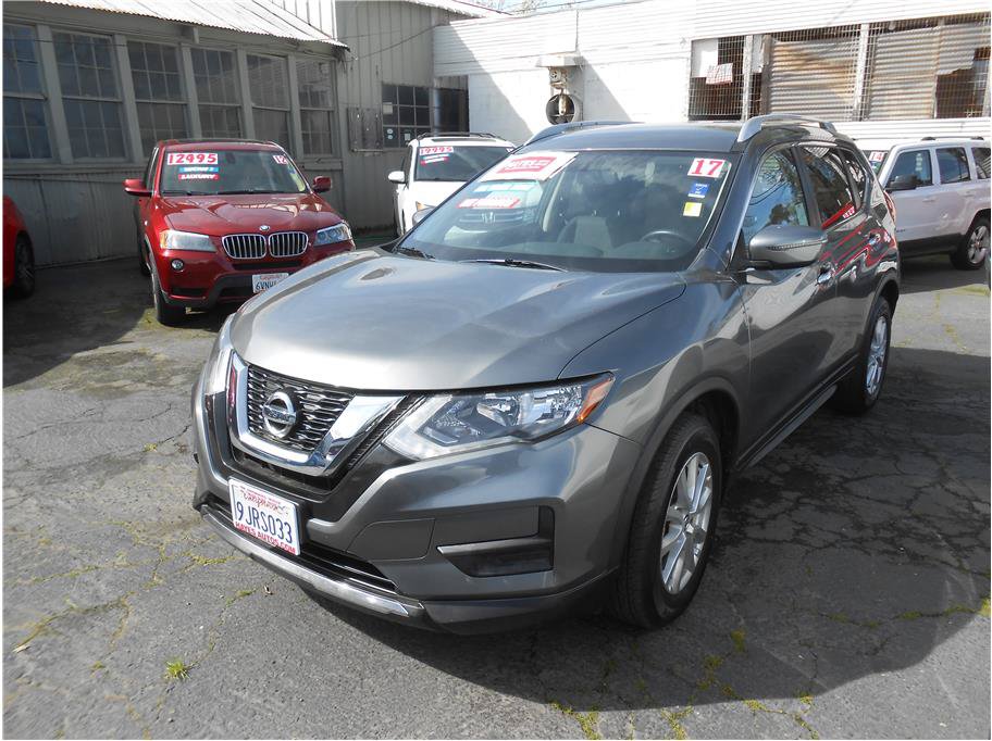 Used 2017 Nissan Rogue SV AWD/4WD image 1