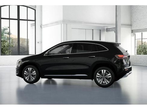 Certified 2026 Mercedes-Benz GLA 250 image 32