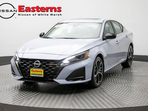Used 2023 Nissan Altima 2.5 SR AWD/4WD image 1