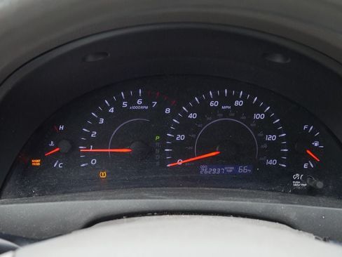 Used 2010 Toyota Camry FWD image 13
