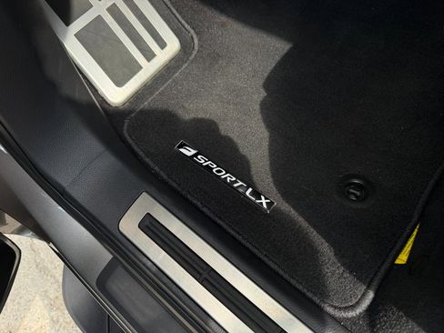 Used 2024 Lexus LX 600 F Sport image 9