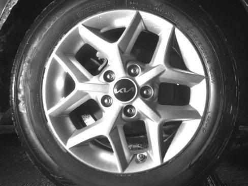 Used 2025 Kia Soul LX w/ LX Technology Package image 15