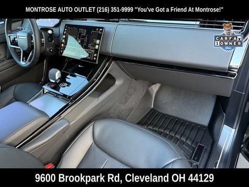 Used 2025 Land Rover Range Rover Sport SE image 17