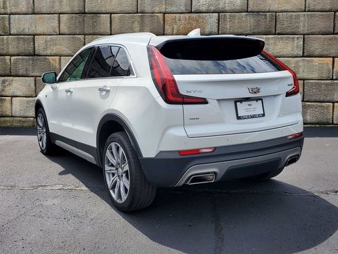 Used 2023 Cadillac XT4 Premium Luxury w/ Cold Weather Package AWD/4WD image 3