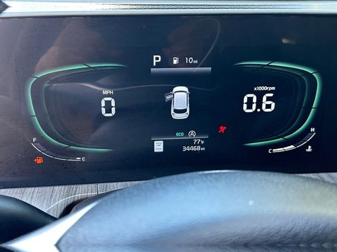 Used 2023 Kia Telluride EX w/ EX Captain's Chair Package AWD/4WD image 26