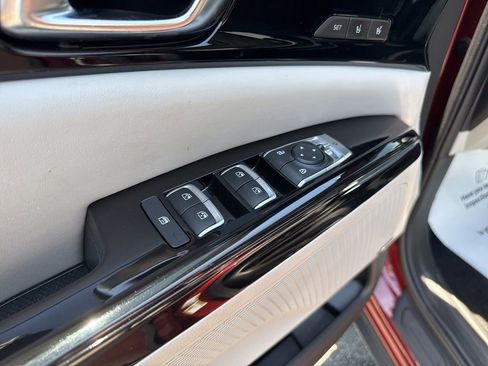 Used 2024 Kia Carnival SX Prestige FWD image 32