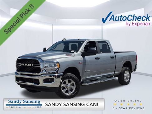 Used 2024 RAM 2500 Big Horn AWD/4WD image 1