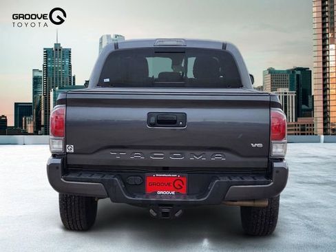 Used 2023 Toyota Tacoma TRD Off-Road w/ Advanced Technology Package AWD/4WD image 4