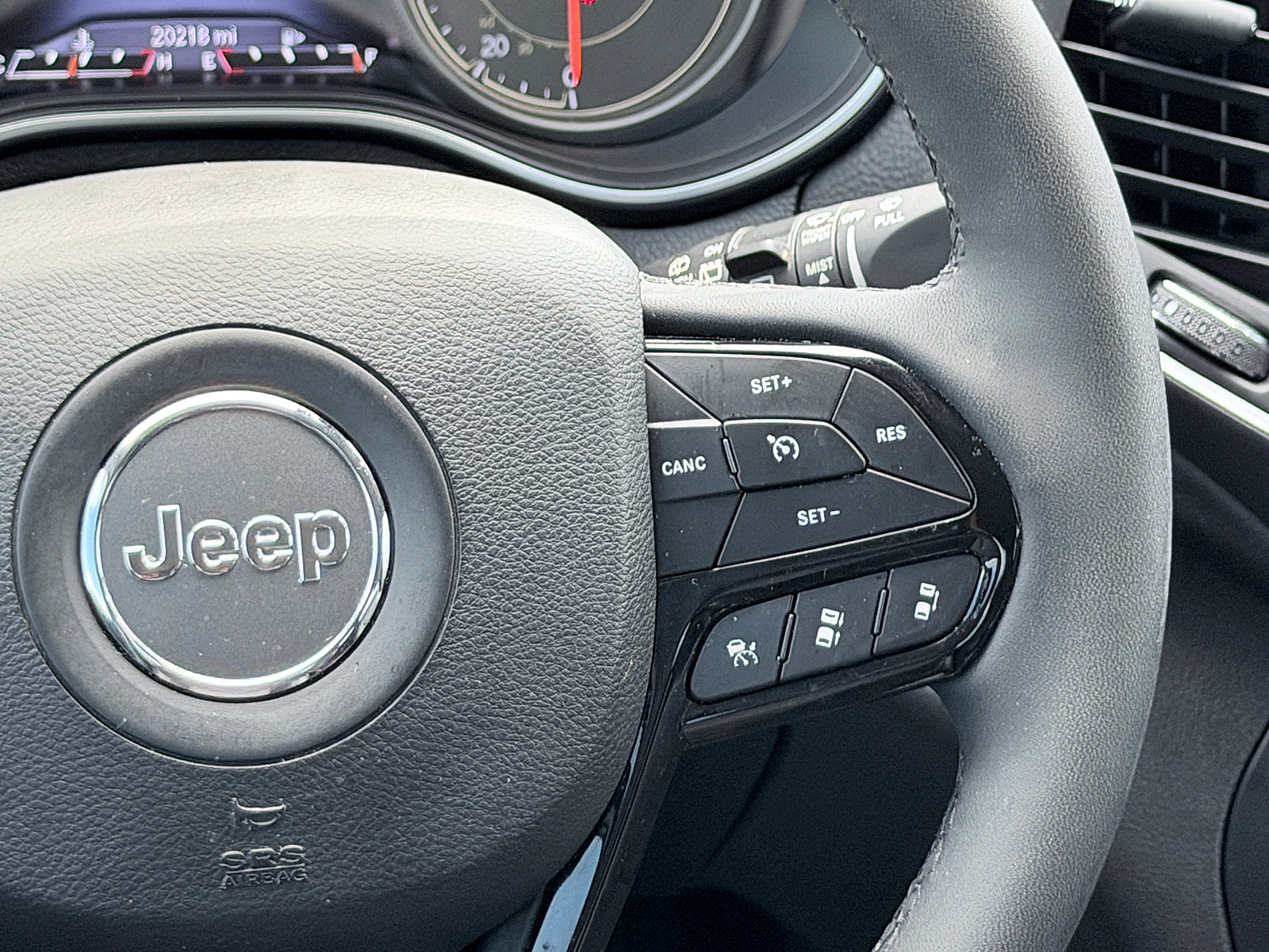 Used 2023 Jeep Cherokee Altitude Lux AWD/4WD image 26