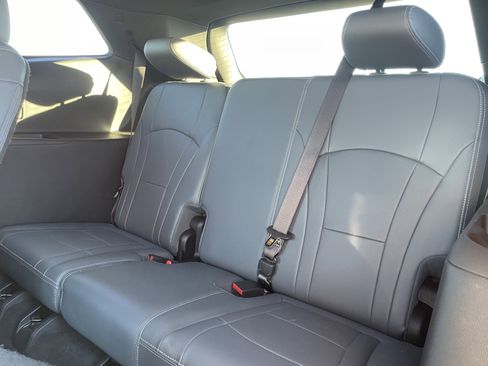 Used 2023 Buick Enclave Premium w/ LPO, Touring Package image 14