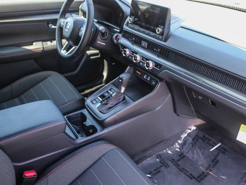 Certified 2025 Honda CR-V Sport image 17