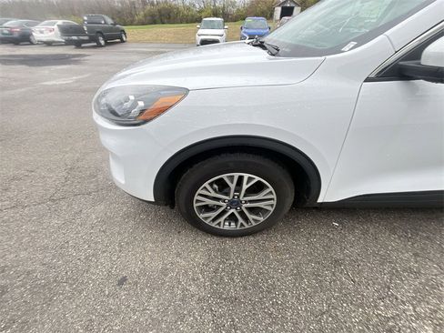 Used 2022 Ford Escape SEL image 10