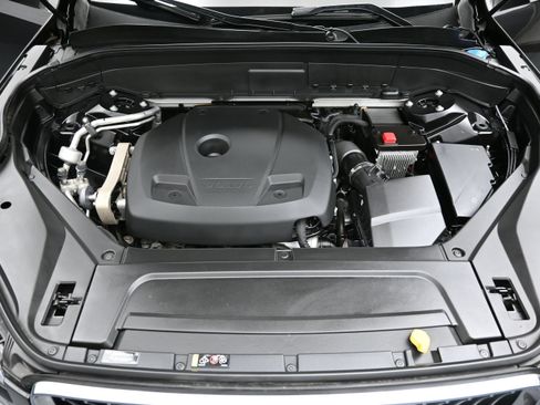 Used 2021 Volvo XC90 T5 Momentum w/ Protection Package Premier FWD image 7