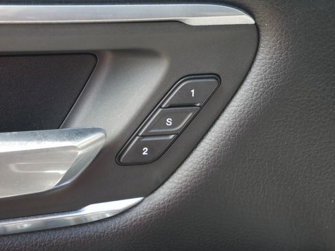 Used 2020 RAM 1500 Laramie image 37