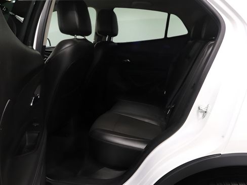 Used 2019 Buick Encore Sport Touring AWD/4WD image 13