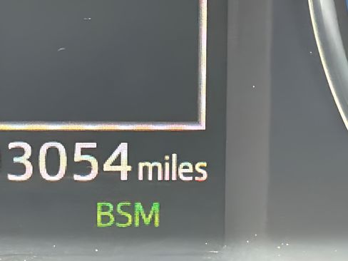 Used 2018 Toyota RAV4 Limited FWD image 47