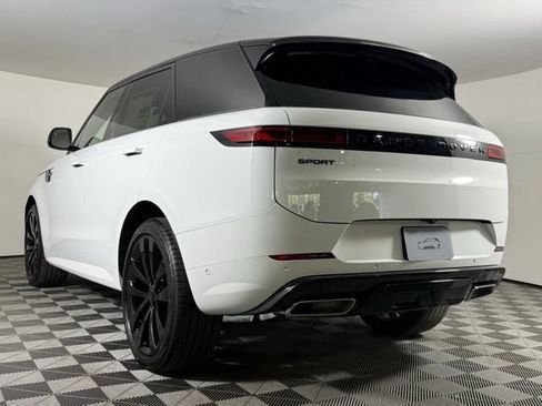 New 2026 Land Rover Range Rover Sport Dynamic SE AWD/4WD image 3