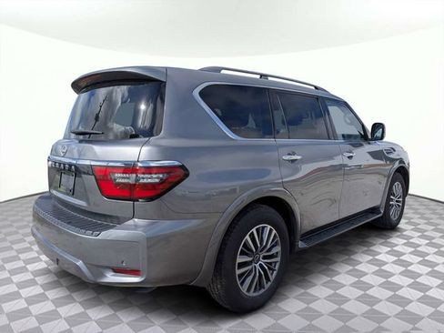 Used 2022 Nissan Armada SV w/ SV Appearance Package RWD image 3