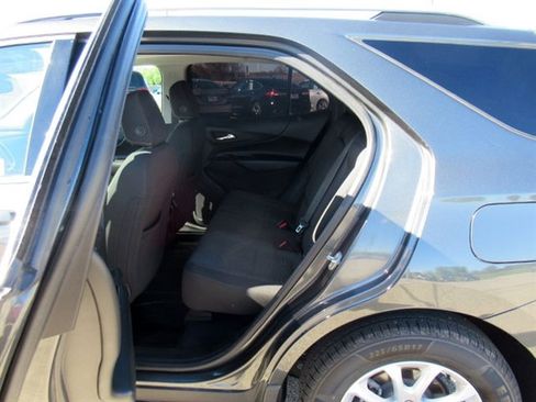 Used 2020 Chevrolet Equinox LT FWD image 16