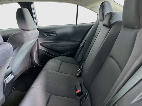 Used 2025 Toyota Corolla LE FWD image 29