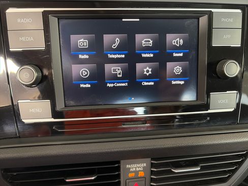 Used 2021 Volkswagen Jetta FWD image 18