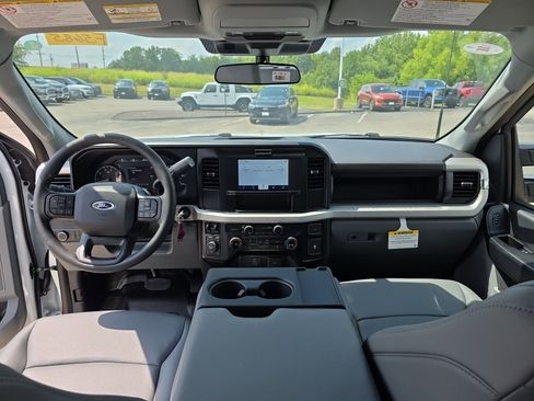 New 2025 Ford F250 XL image 5