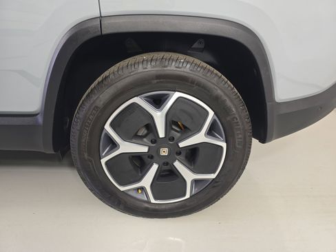 Used 2024 Rivian R1S Adventure AWD/4WD image 10