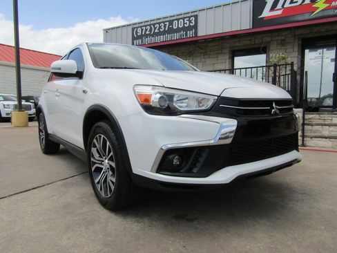 Used 2018 Mitsubishi Outlander Sport ES FWD image 6